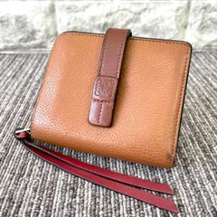 美品✨ロエベ 二つ折り財布 バーティカル アナグラム型押し ロゴ刻印