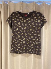 ユニクロ リサラーソン コラボ Tシャツ