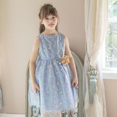 Item thumbnail for item 050a4cce-4628-4ee5-8f22-c5ffe683255b