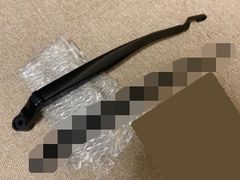 z33の純正の右ワイパー Nissan ワイパーアーム 28881-CD406 - メルカリ
