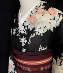 黒の駒絽の着物〉SALE 花の小紋 夏着物 涼しげ 軽い M - メルカリ