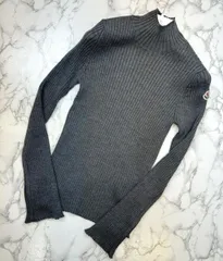 MONCLER （モンクレール） DOLCEVITA TRICOT ロゴ ワッペン付 ハイネック 長袖 セーター ニット ﾘﾌﾞﾆｯﾄ レディース グレー  Gray I20939F00017 used:A Sのサムネイル