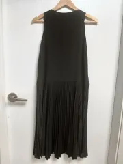 【良品】MIU MIU 膝丈ワンピース ブラック 38 ニット 長袖 M MIU MIU - [USED/中古]Miu Miu ミュウ ミュウ ワンピース 清楚