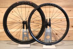 【前輪ジャンク】ボントレガー BONTRAGER アイオロス AEOLUS RSL 37 TLR カーボン チューブレス ホイールセット シマノ12S/11S 【千葉店】