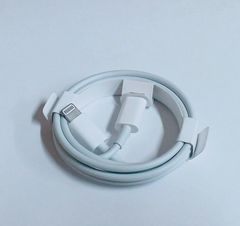 Apple　純正　ライトニング-USB ケーブル (1m)　iPhone13　付属品  未使用