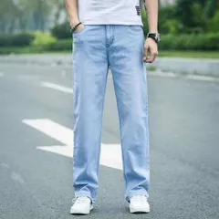春 コーデ メンズ 用 服 シンプル ファッション 大人 紳士服 カジュアル ストレート ワイド ジーンズ パンツ ブルー 夏 カジュアル 通勤スタイル 重ね着コーデ ゆったりシルエット 快適フィット 動きやすい デイリー