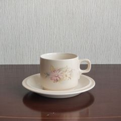 HORNSEA　ホーンジー　花柄のカップ＆ソーサー