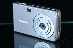 YSN Ditital Pixslim コンパクトデジタルカメラ [動作品]