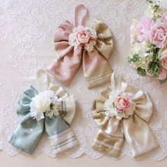 リボン飾り （ダマスク3種）造花 フラワーアレンジ 壁掛け ギフト インテリア アレンジ アーティフィシャルフラワー シルクフラワー アート バラ 薔薇 かわいい 贈り物 お祝い フラワーギフト インテリアフラワー