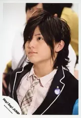 【中古】生写真(ジャニーズ) Hey! Say! JUMP/山田涼介/バストアップ・ジャケット黒・インナーベージュ・チェック柄ネクタイ・目線上/公式生写真