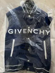 2025年最新】givenchy スタジャンの人気アイテム - メルカリ 2025年最新】givenchy スタジャンの人気アイテム - メルカリ