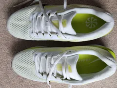 ナイキ　エアウインフロー11　（ランニングシューズ）