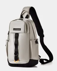 ショルダーバッグ a4 a5 タブレット スマホ 大きめ 2way iPad 一泊 軽量 軽い PU カジュアル 斜めがけ 斜め 50代 防水 軽 収納 多機能 通勤 通学 おしゃれ 人気  釣り 手提げ 旅行 鞄 カバン 丈夫 ベージュ