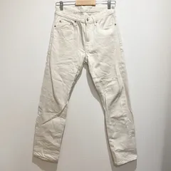 UNIQLO ユニクロ　ユニセックス　パンツ　デニムパンツ　ホワイトデニム　ジーパン　ジーンズ　スリムパンツ　ストレート　フルレングス　5ポケット　無地　単色　ホワイト　白　着回し　ベーシック　シンプル　カジュアル　SU200h630