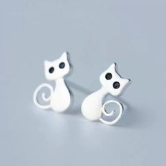 【ピアス】送料無料 ねこピアス 猫アクセサリー S925 シルバー 925  金属アレルギー対応  非アレルギー  オシャレ 猫柄 可愛い 女子  キャット ネコ かっこいい  猫雑貨 千葉 猫グッズ 八千代  cats earrings