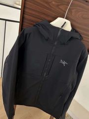 未使用 ARC'TERYX アークテリクス GAMMA シリーズ Mx HOODY ソリッドカラー ウォーム ソフトシェル フード付き フィット ジャケット アウトドア ハイキング 防水 防風 通気性 ジャケット メンズ ブラック