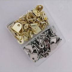 【特価セール】止め金具 木ネジ付き カン (ゴールド・シルバー) カン ゴールド 100個セット 吊 三角 金具 吊り下げ 額縁 額縁 フック 壁掛け Aurooooa