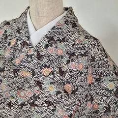 裄67.5 身丈162 袖51　美品！　小紋　花　鳥　正絹　へ23E15