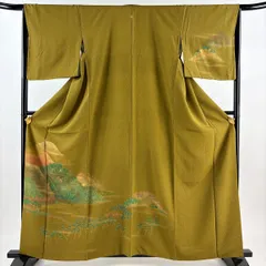 付下げ 身丈161cm 裄丈66cm M 袷 山並み 樹木 金彩 金糸 鶯色 正絹 美品 秀品 一つ紋 【中古】