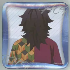 【中古】バッジ・ビンズ 冨岡義勇(デザイン50) 「アニメ 鬼滅の刃 柱展 -そして無限城へ- 柱百景～マニアック缶バッジ15～ 冨岡義勇」