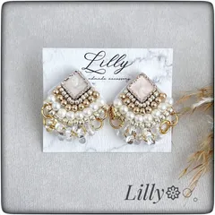 #725ハンドメイド/大ぶり/ビーズ刺繍ピアス/ゴールド/ピアス イヤリング