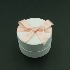 プレゼント用　ギフトボックス丸型