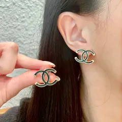 【今日特価】Chanel ヴィンテージ ダブル C ピアス 送料無料！在庫限定セール価格