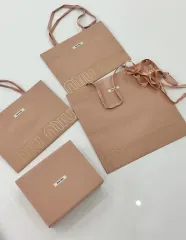 miumiu ショッパー 6枚 ハンガー2本 2025年最新】MIUMIUショッパーの人気アイテム - メルカリ