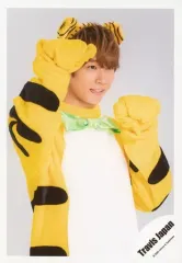 【中古】生写真(ジャニーズ) Travis Japan/中村海人/上半身・衣装黄色・白・着ぐるみ・カチューシャ・両手グー・右向き・舌出し/「アクリルスタンドII」オフショット/公式生写真