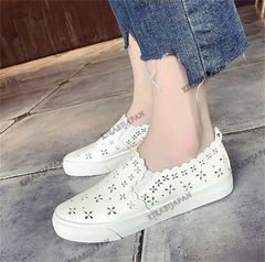 スニーカー レディース スリッポン フラットシューズ 白 靴 ぺたんこ ホワイト パンチング お花 春夏秋冬大人 通勤 おしゃれ 歩きやすい 靴