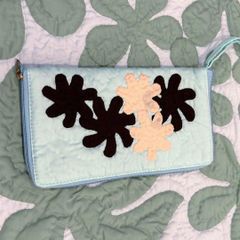 ＜正規品＞お財布ストラップ付♡ガーデニア♡ミントブルー♡ハワイアンキルト