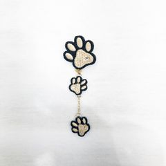 【LM / エルム】ブローチ 肉球3連  /  立体刺繍アクセサリー ネコ 猫