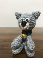 おすわり鈴ねこ　灰色　あみぐるみ