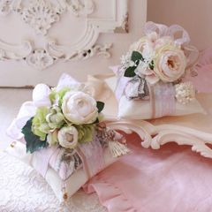サシェ フラワーアレンジ 造花（クッション角）インテリア アレンジ 洋風 ギフト 母の日 アートフラワー バラ 薔薇 かわいい 贈り物 お祝い フラワーアレンジ フラワーギフト インテリアフラワー
