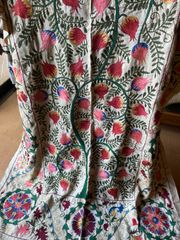 アプリコット様専用　シルクの手刺繍スザニ/ウズベキスタンの伝統工芸/縁起の良いザクロと生命の木の柄/ベッドカバーやソファカバータペストリーにも最適