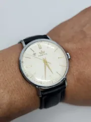稼働 　現状品　マーヴィン 手巻き 腕時計　LJ77 Yahoo!オークション -「marvin 時計」(アナログ（自動巻き