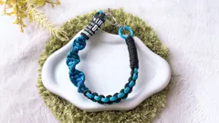 パラコード✶スマホストラップ✶ショート手首用✶ハンドストラップ✶ストラップホルダー付✶ブルーMIX☓ターコイズ☓ブラック