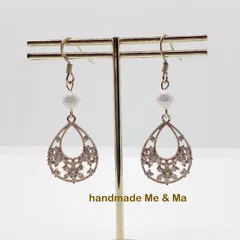 No 147花柄ビーズの透かしピアス　サージカルステンレス 金属アレルギー対応