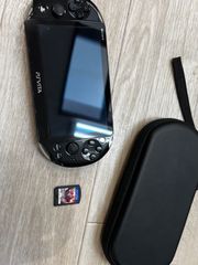 【美品】PSVITA pch2000 wifiモデル ブラック　USBケーブル付き
