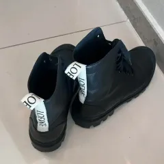 値下げ！LOEWE コンバット ブーツ 箱無し　23.5 値下げ！LOEWE コンバット ブーツ 箱無し 23.5 - メルカリ