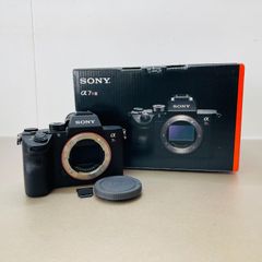 SONY α7 R III ILCE-7RM3 箱あり シャッター　回数8,596	　C3221　	80サイズ発送
