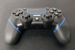 T【HY】【中古】【動作品】プレイステーション4 PS4 ワイヤレスコントローラー PS-403 ブラック/ブルー[送料無料(一部地域を除く)]HY002
