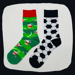 サッカーとサッカーボール ソックス #100　左右非対称