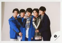 【中古】生写真(ジャニーズ) 少年忍者/集合(5人)/横型・膝上・衣装青・白・グレー・横並び・左向き・笑顔・背景白/「Johnnys’ ISLAND」グッズオフショット/公式生写真