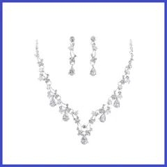 シルバー プレゼント 母の日 クリスマス 誕生日 発表会 学祭 結婚式 クリスタル キラキラ ラインストーン アクセサリー 花嫁 ブライダル ピアス レディース 2点セット セット イヤリング ネックレス [Coollooda]