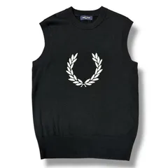 2025年最新】fred perry ベストの人気アイテム - メルカリ