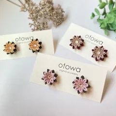 つまみ細工＊大人のバイカラーピアス　イヤリング