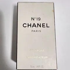 CHANEL No.19 PARIS PARFUM VAPORISATEUR パッケージコレクションとして