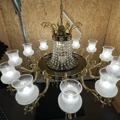 直接引取り限定】モダンシャンデリア 4灯 白いガラス球《左》