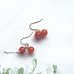 チェリーピアス/イヤーカフ 赤色翡翠